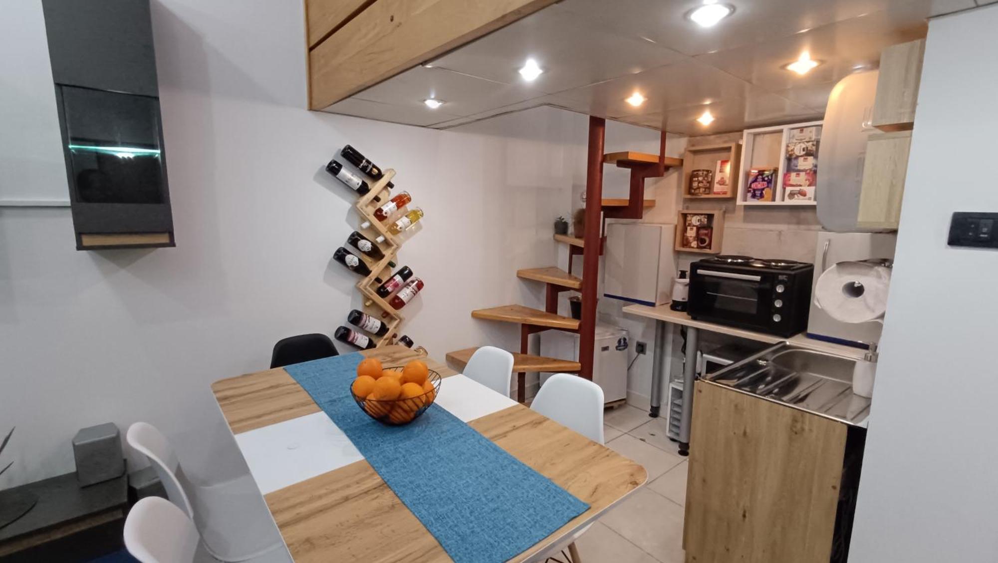 Nitro Inn - Premium Apartments - Wine Tasting - Souvenir - Art Gallery - Private Guided Tours - Relaxing - Romantic Skopje Exterior photo